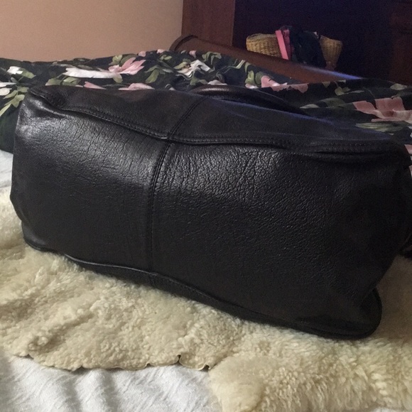 Burberry Rennoch Bowling Tote Bag - Picture 5 of 15